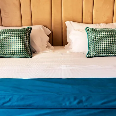 Amadomus Luxury Hotel