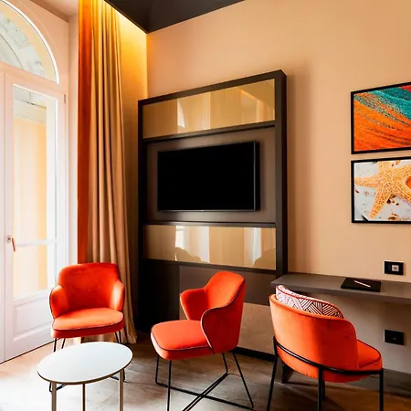Amadomus Luxury