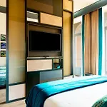 Amadomus Luxury 3* Nápoles