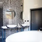 Amadomus Luxury Hotel