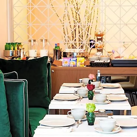 Amadomus Luxury Hotel