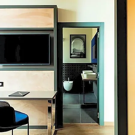 Amadomus Luxury