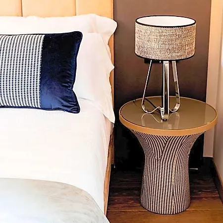 Amadomus Luxury Hotel 3*