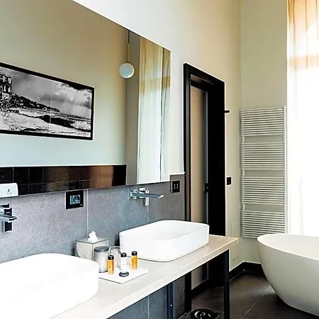 Hotel Amadomus Luxury