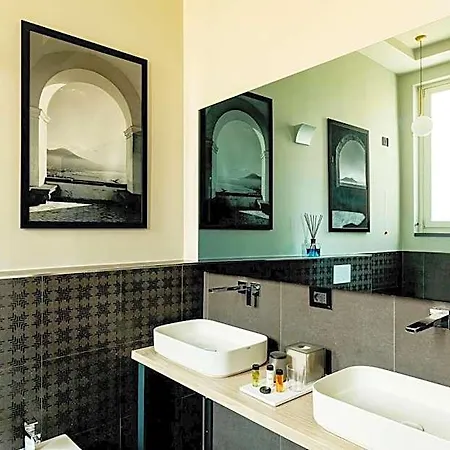 Hotel Amadomus Luxury 3*