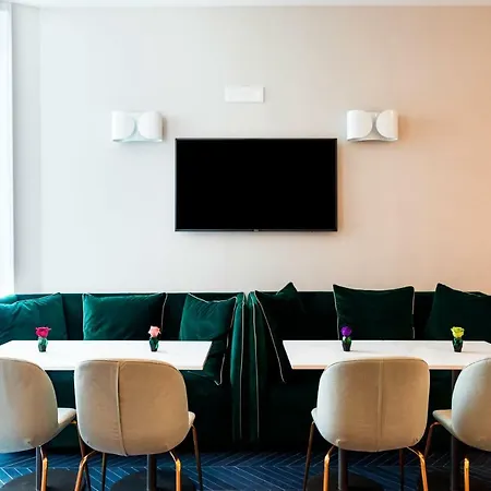 Amadomus Luxury Hotel