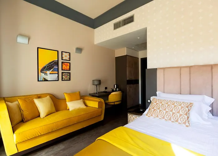 Hotel Amadomus Luxury Neapol