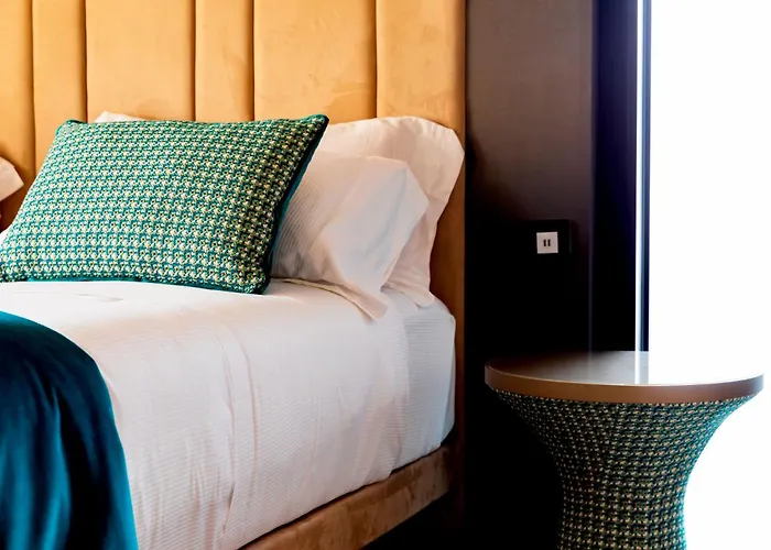 Amadomus Luxury Hotel 3*