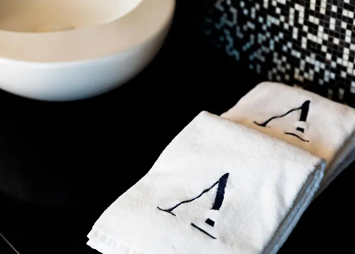 Amadomus Luxury Hotel