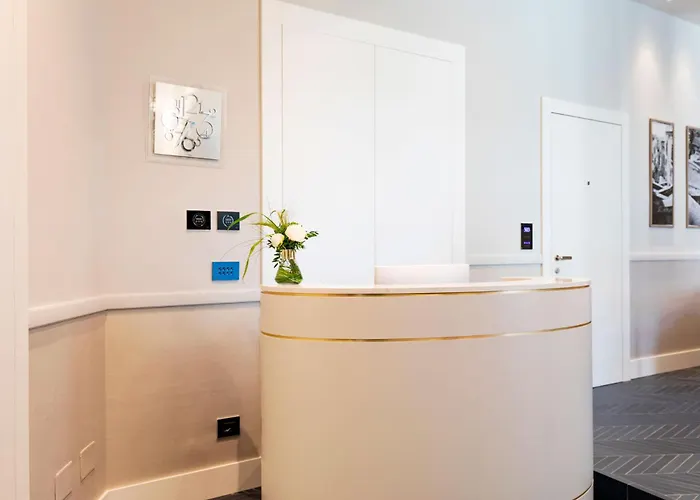 Amadomus Luxury Hotel Neapol