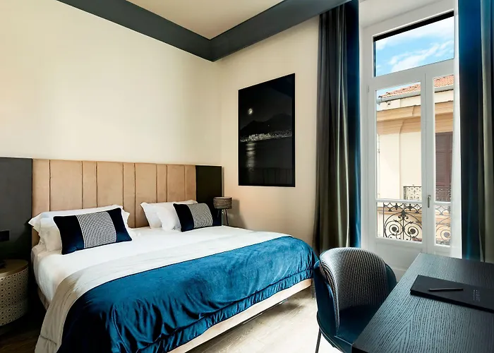 Amadomus Luxury Neapol