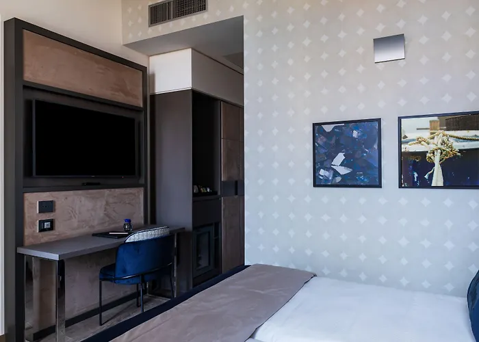 Szálloda Amadomus Luxury Nápoly