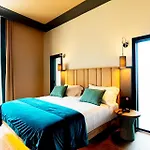 Amadomus Luxury Hotel Napoli