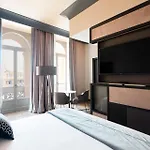 Amadomus Luxury 3*