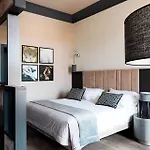 Отель Amadomus Luxury