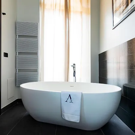 Amadomus Luxury