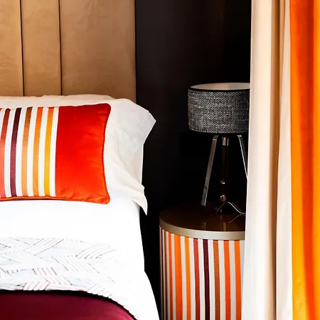 Amadomus Luxury 3*