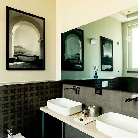 Hotel Amadomus Luxury Neapol