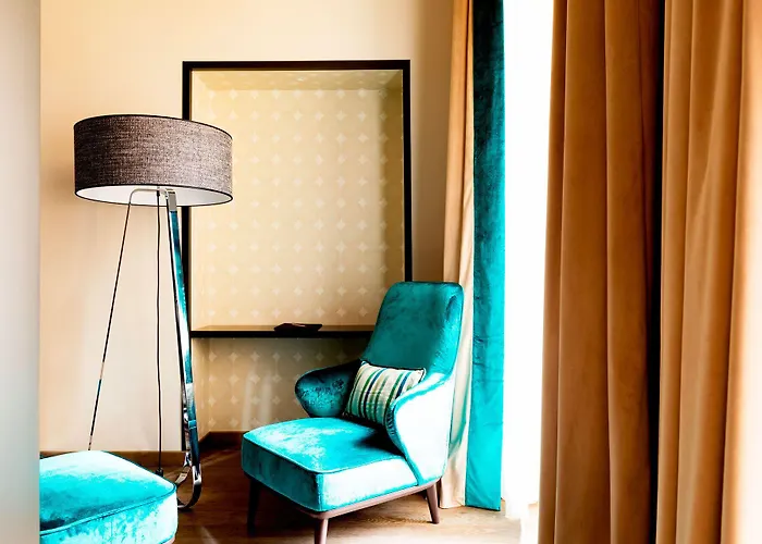 Amadomus Luxury 3*