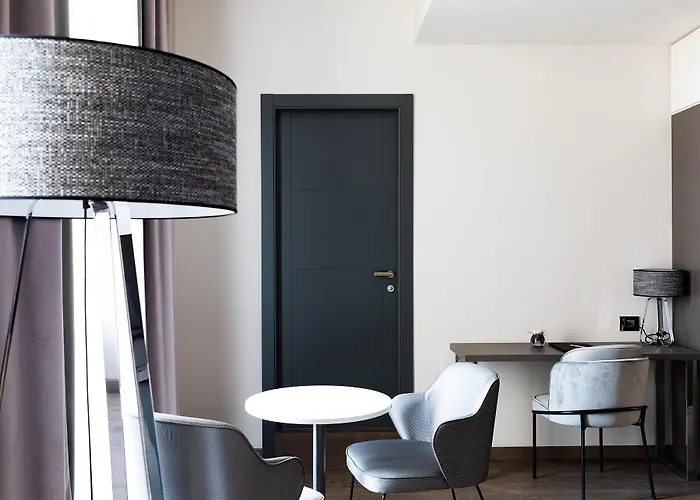 Amadomus Luxury Hotel 3*