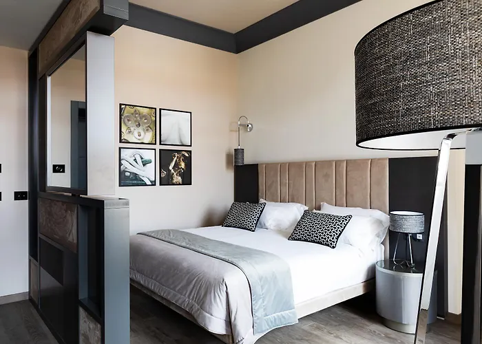 Hotel Amadomus Luxury 3*